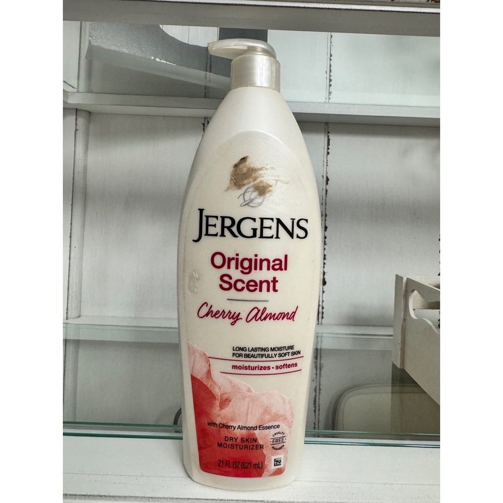 Jergens Original Scent Cherry Almond Dry Skin Moisturizer Lotion 21 fl oz‎ Pump